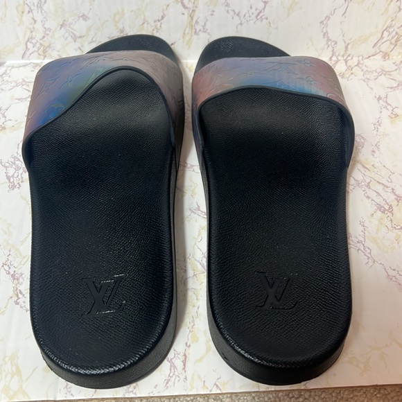 LOUIS VUITTON PRISM HOLOGRAPHIC MONOGRAM RAINBOW SLIDES - SIZE 11 MENS - Picture 5 of 9